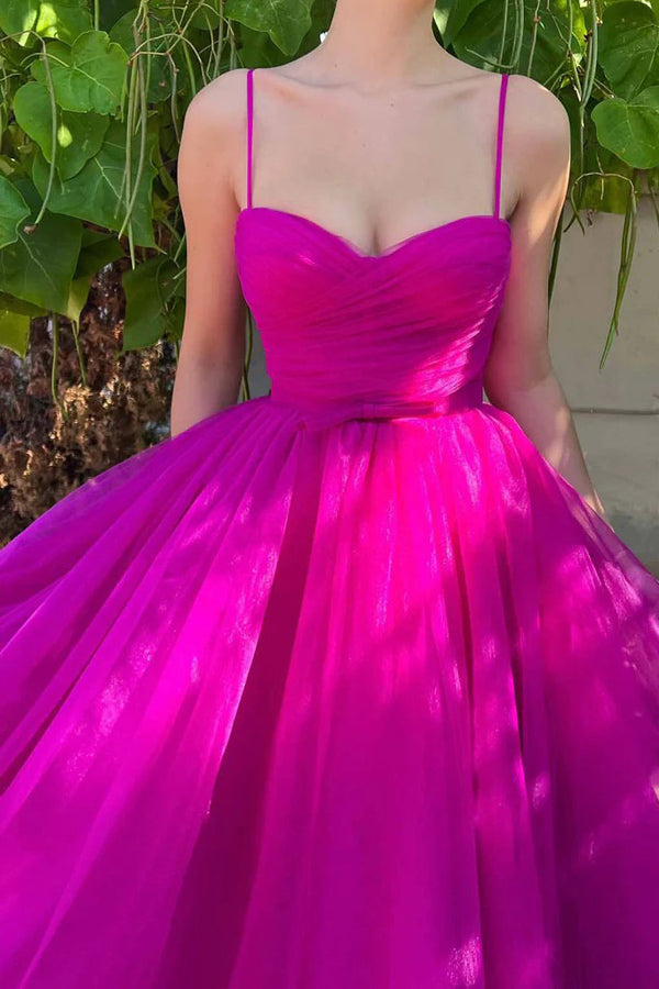 Vestido de graduación rosa fucsia con escote corazón hasta el tobillo. Vestido de graduación sencillo.