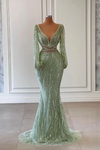 Vestido de noche sirena verde claro de manga larga con escote en V, lentejuelas y cuentas Y6659
