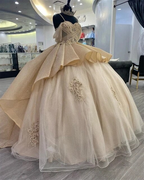 Robe de bal princesse champagne scintillante, robe de quinceañera à bretelles élégantes et appliques, robe de sweet 16 Y4150