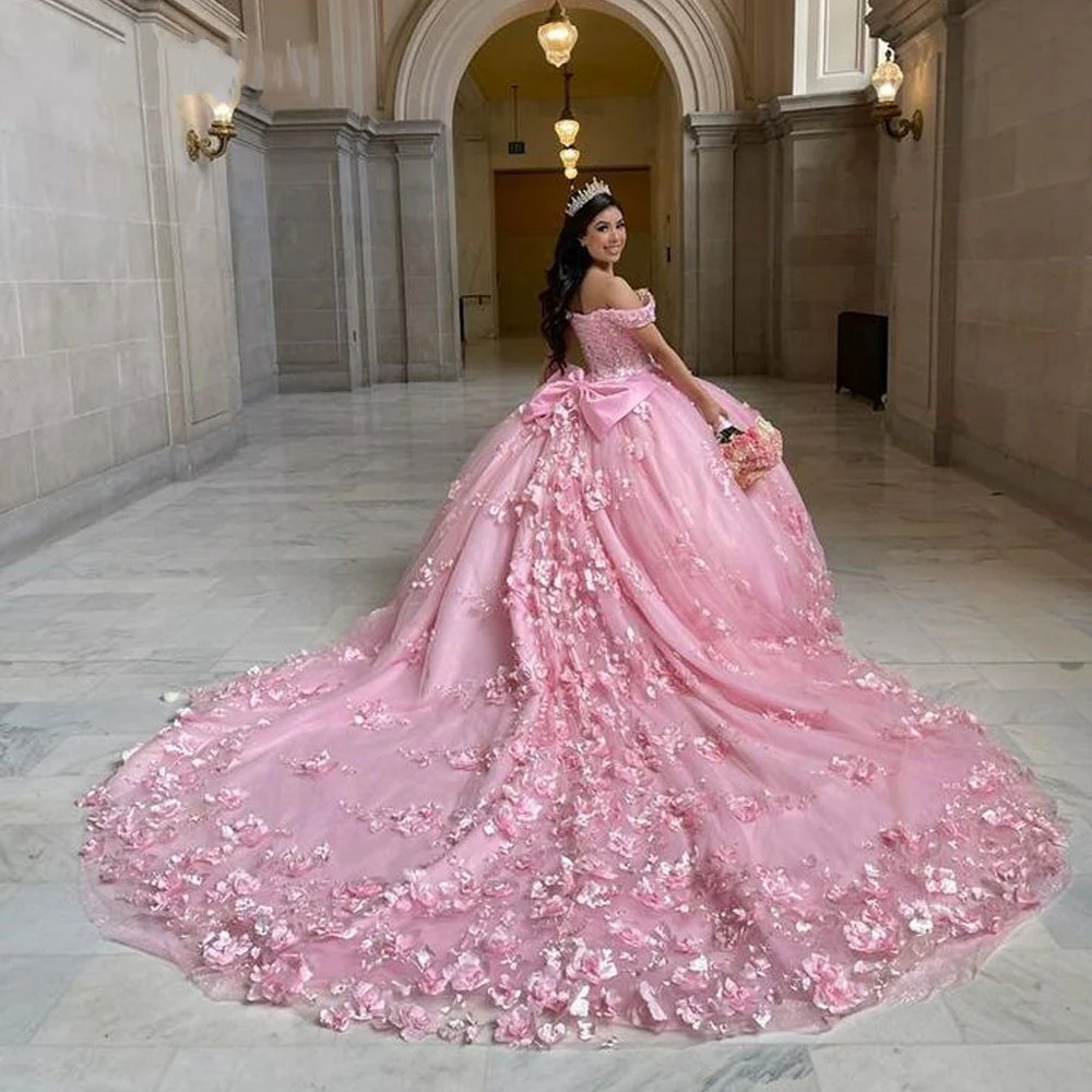 Vestido de quinceañera rosa con hombros descubiertos, corsé y apliques 3D Y6791