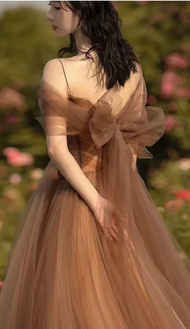 Precioso vestido largo de fiesta de tul con tirantes, corte en A, ideal para ocasiones formales (modelo Y4643).