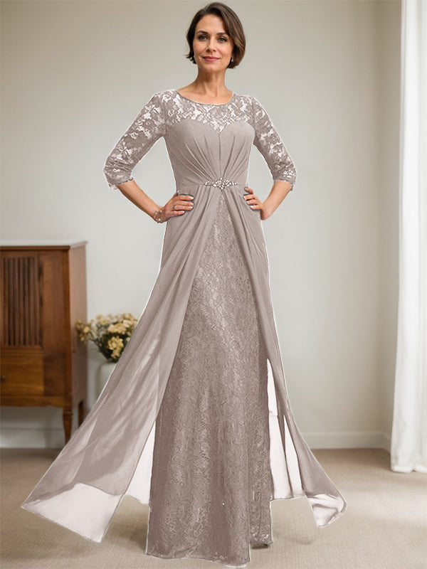 Robe de mariée en mousseline de soie dentelle, coupe trapèze, décolleté illusion, longueur au sol, ornée de perles et de volants 