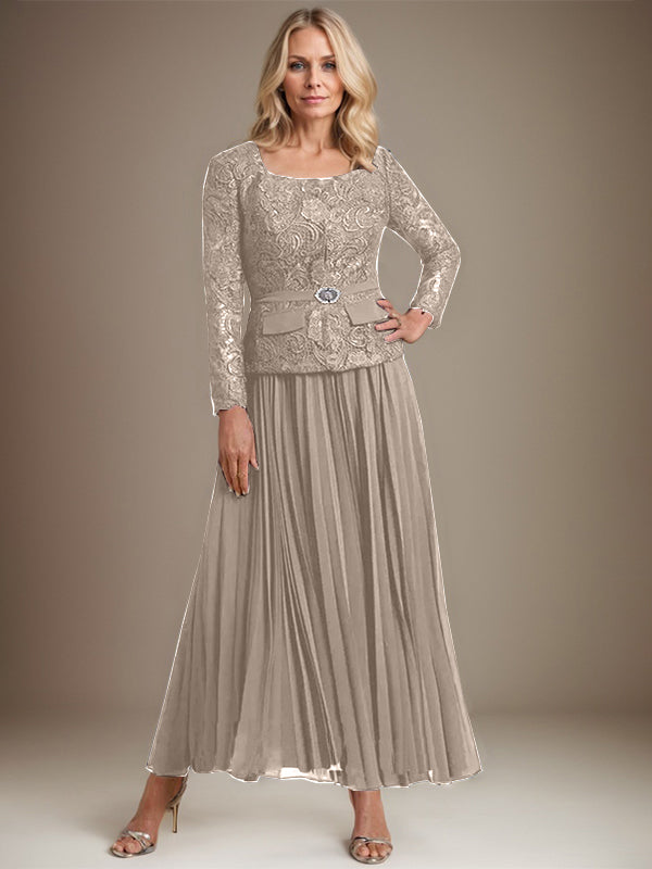 Vestido de gasa corte A, largo hasta el tobillo, para la madre de la novia, con pliegues. 