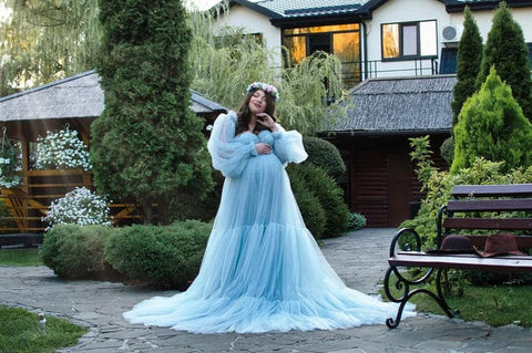 Robe de maternité en tulle bleu pour séance photo 