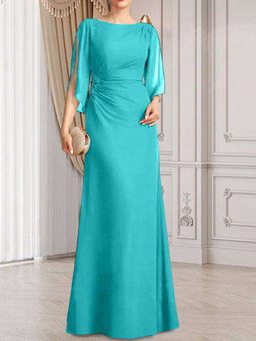 Robe fourreau/colonne longue en mousseline pour la mère de la mariée, ornée de perles plissées.