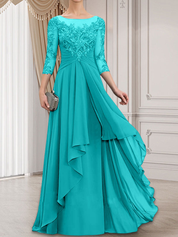 Robe de mariée en mousseline de dentelle, coupe trapèze, décolleté illusion, longueur au sol, avec volants cascade, idéale pour la mère de la mariée.