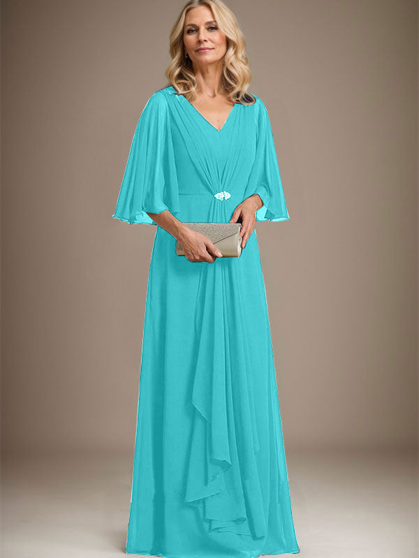 Vestido de corte A, escote en V, largo hasta el suelo, de gasa, para la madre de la novia, con volantes en cascada y broche de cristal. 