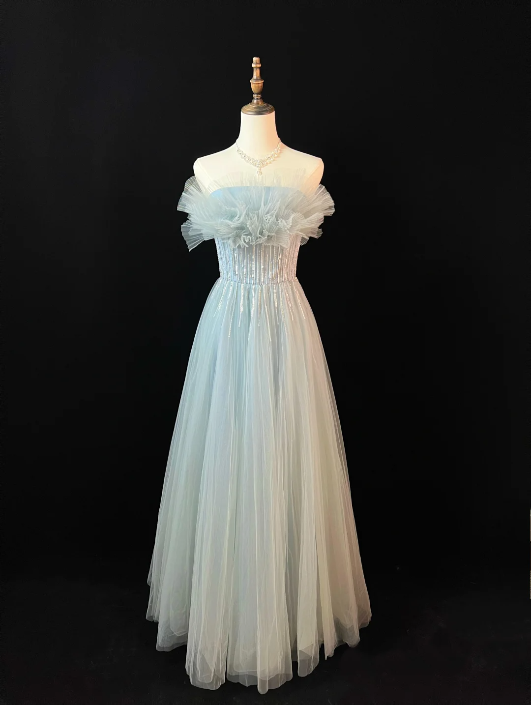 Robe de bal élégante en tulle bleu à sequins et perles, coupe trapèze, Y8646