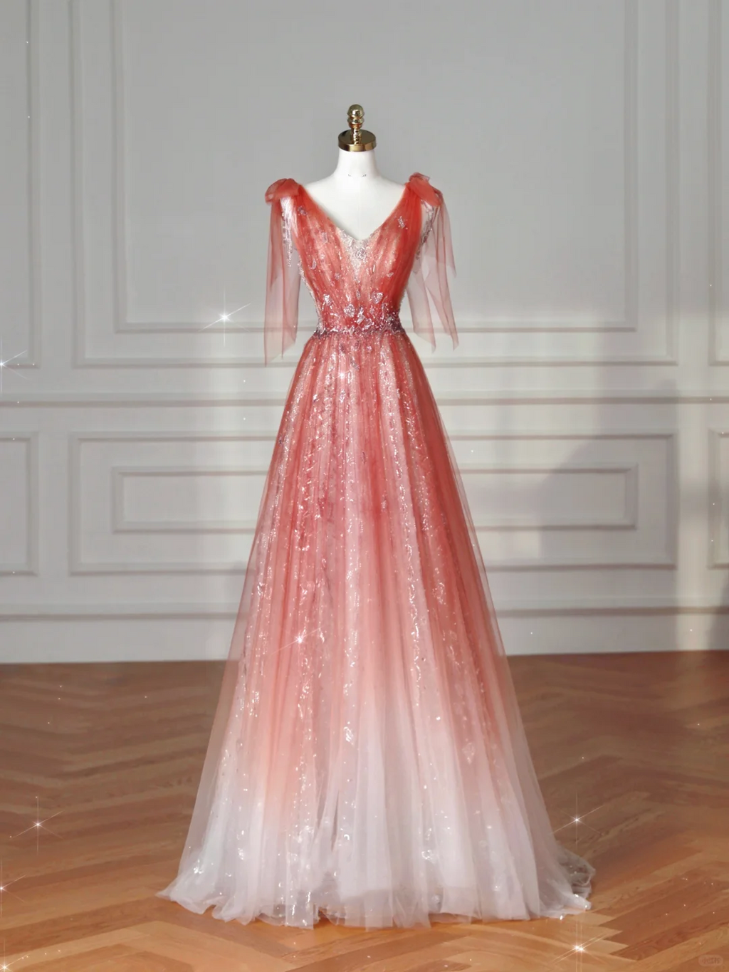 Robe de bal élégante en tulle à sequins et col en V, rose fraise, coupe trapèze, longue, Y8614