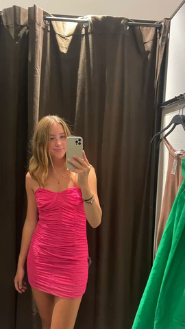 Robe de bal rose fuchsia à fines bretelles Y2272