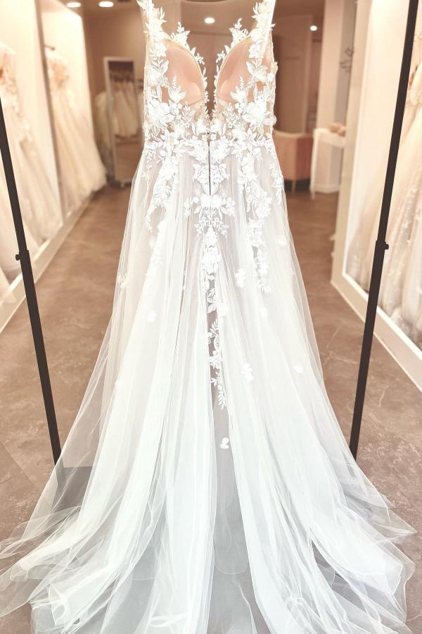 Vestidos de novia largos de corte A, escote en V, gasa, encaje, espalda descubierta y abertura.