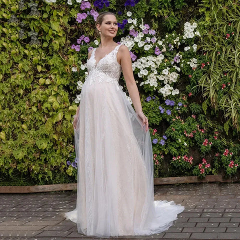 Vestido de novia con escote en V, corte imperio, espalda con cordones, vestido de novia premamá blanco de encaje estilo jardín para mujeres embarazadas