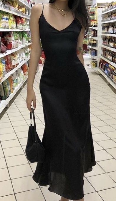 Robe de soirée de bal en mousseline noire à bretelles sexy Y7839