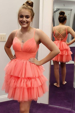 Vestidos cortos de fiesta coral con escote en V y capas, vestidos de graduación para baile de bienvenida PD446