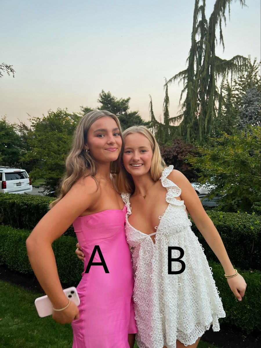 Vestido corto rosa sin tirantes para fiesta de bienvenida Y2228