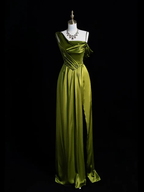 Elegante vestido de noche verde de un solo hombro con abertura Y8218