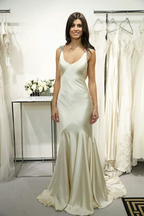 Elegante vestido de noche de sirena con escote en V, vestido largo de satén para baile de graduación con cuentas Y7941