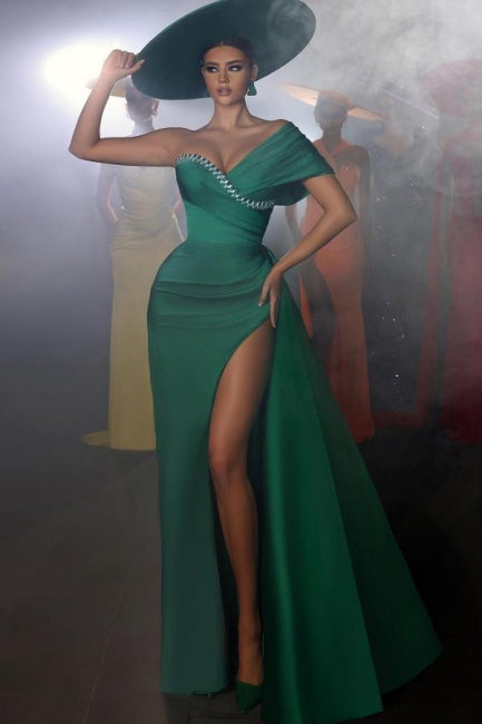 Vestido de fiesta vintage largo verde de sirena con un solo hombro, bordado con cuentas y abertura