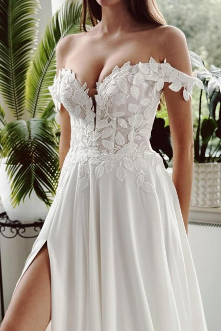 Vestido de novia largo vintage blanco, corte en A, con hombros descubiertos y abertura