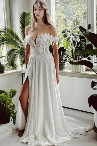 Vestido de novia largo vintage blanco, corte en A, con hombros descubiertos y abertura