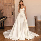 Robes de mariée vintage à fines bretelles, col en V, robes de bal sexy, coupe trapèze, satin plissé lisse, longue traîne, tenue de cérémonie.