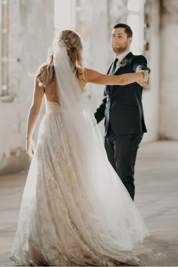 Baoleely Vintage Beaded A-line V-neck Spaghetti Straps Lace Wedding Dresses, MW582