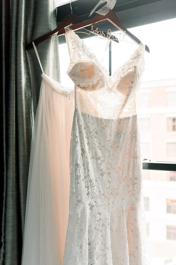 Baoleely Vintage Ivory Lace Mermaid V Neck Wedding Dress, Bridal Dresses, MW533