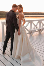 Vestido de novia vintage de un solo hombro con cola de corte WD729