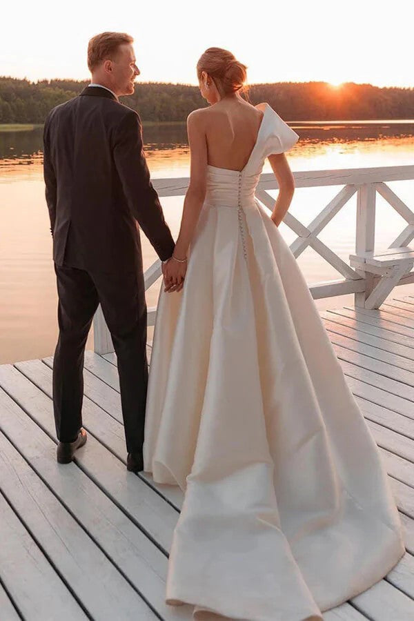 Vestido de novia vintage de un solo hombro con cola de corte WD729