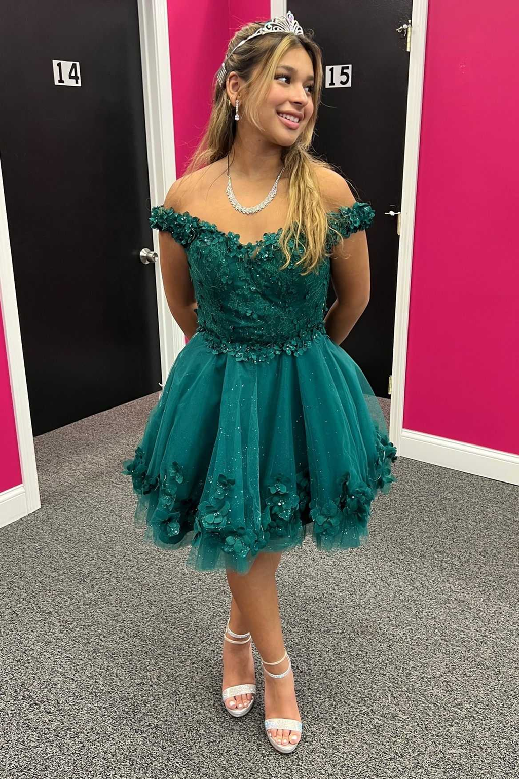 Vestido de fiesta de bienvenida con apliques esmeralda y hombros descubiertos, corte en A, modelo Y2085