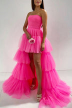 Vestido de fiesta de tul sin tirantes, corte asimétrico, con volantes y corte en A