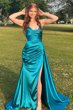 Robe de bal longue sirène bustier en satin vert paon avec fente