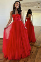 Vestido de fiesta de tul con corsé, escote corazón y corte en A con abertura