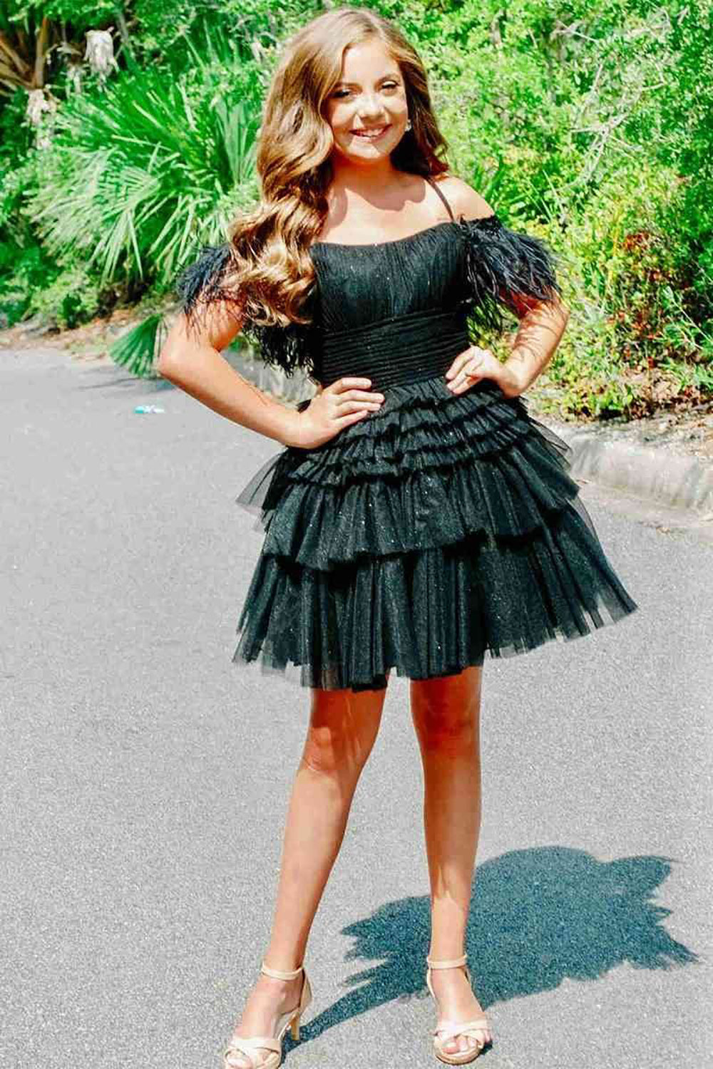 Vestido de fiesta de línea A, rosa, de tul brillante con plumas
