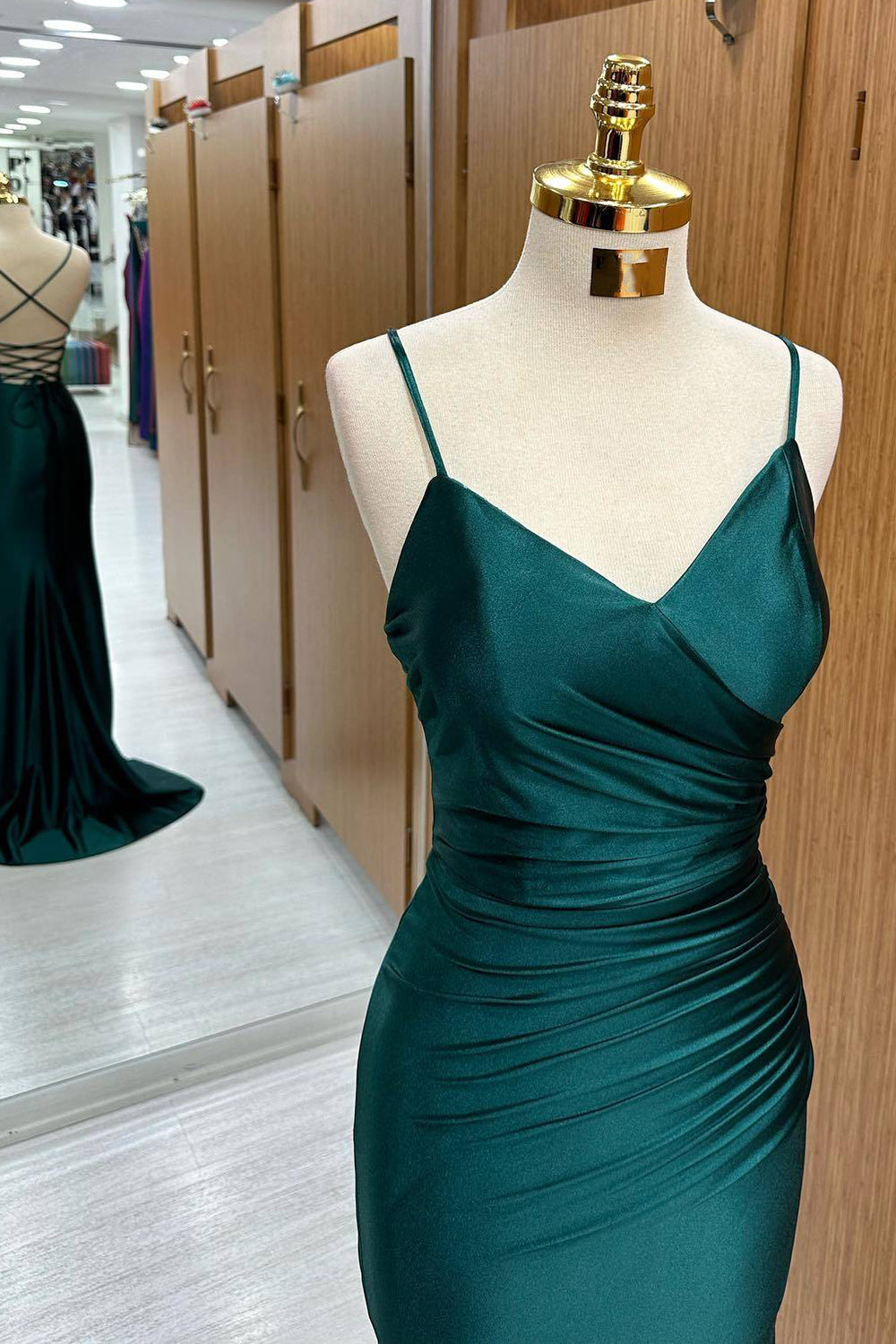 Vestido largo de fiesta de satén estilo sirena