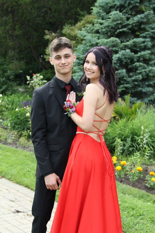 Vestido de fiesta rojo sencillo de corte A con espalda con cordones Y6547