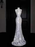 Vestido de noche de sirena sexy con escote en V, lentejuelas plateadas y espalda descubierta Y8680