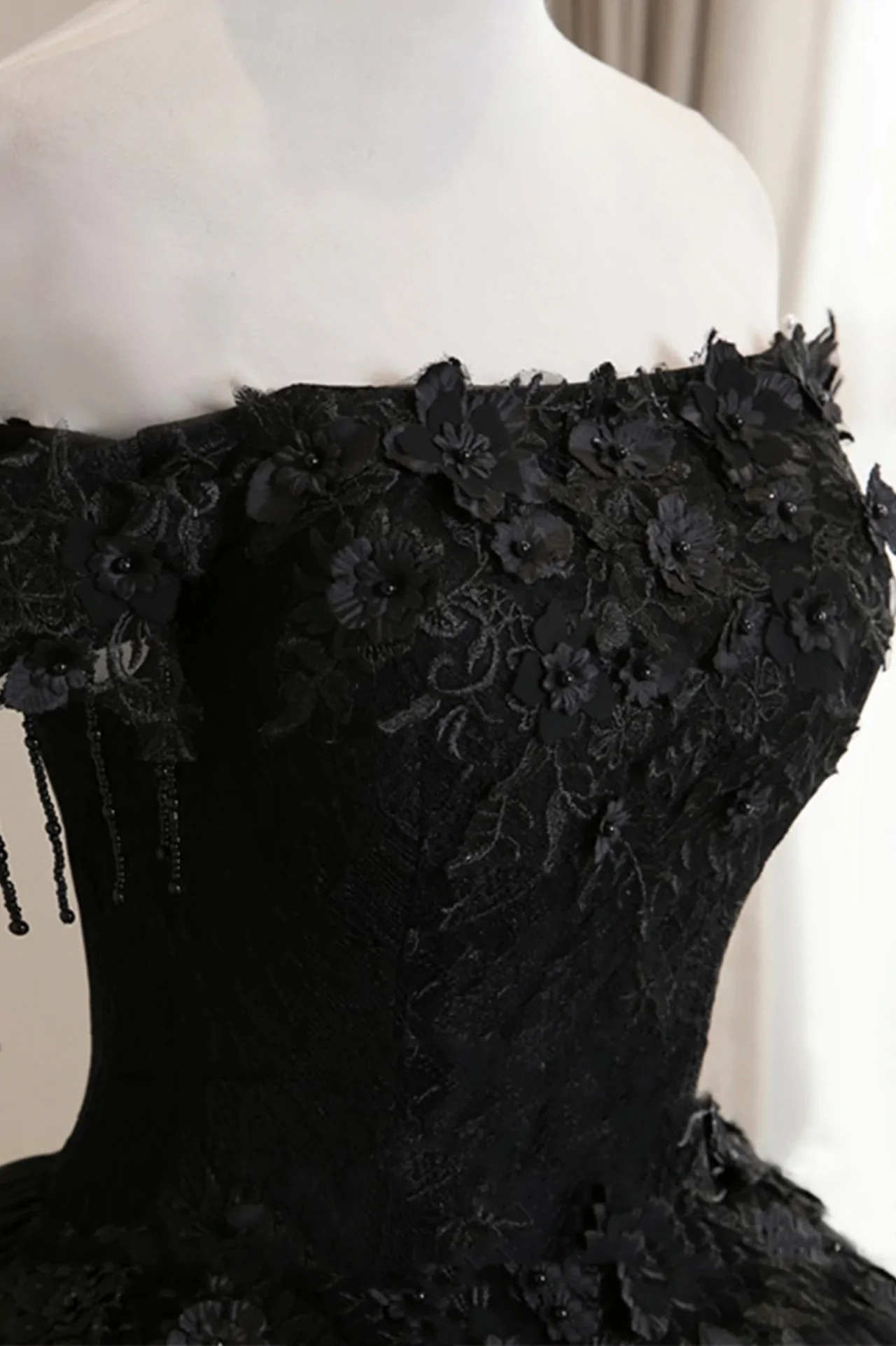 Vestido de baile de tul negro con hombros descubiertos y encaje para quinceañera, vestido largo de noche negro Y1143
