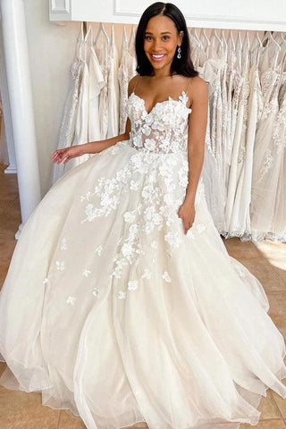 Vestidos de novia estilo boho con escote corazón y encaje 3D WD602