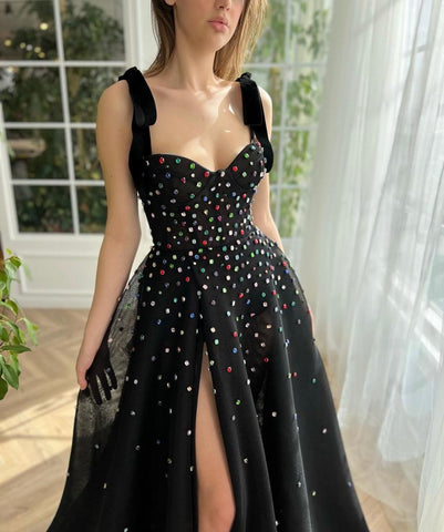 Vestido cósmico enjoyado