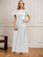 Robe de mère de la mariée en satin stretch, coupe trapèze, longueur cheville, décolleté rond et ornée de perles plissées 