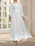 Robe de mère de la mariée en mousseline de dentelle, coupe trapèze, décolleté illusion, longueur cheville, ornée de sequins 