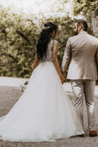Robe de mariée blanche de princesse en tulle, coupe trapèze, longueur au sol