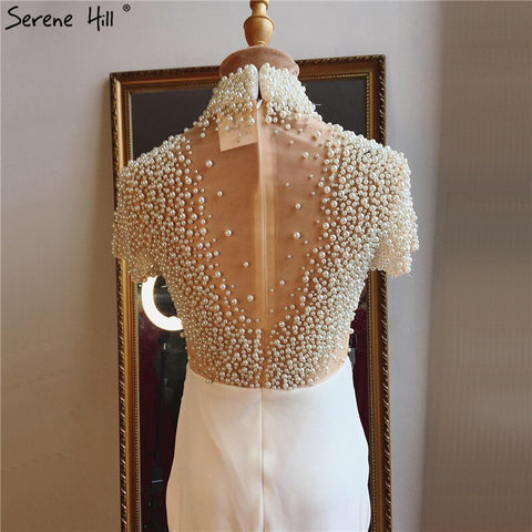 Vestidos de noche blancos de corte sirena, mangas cortas, diseño 2025, cuello alto, apliques de perlas, LA70207 