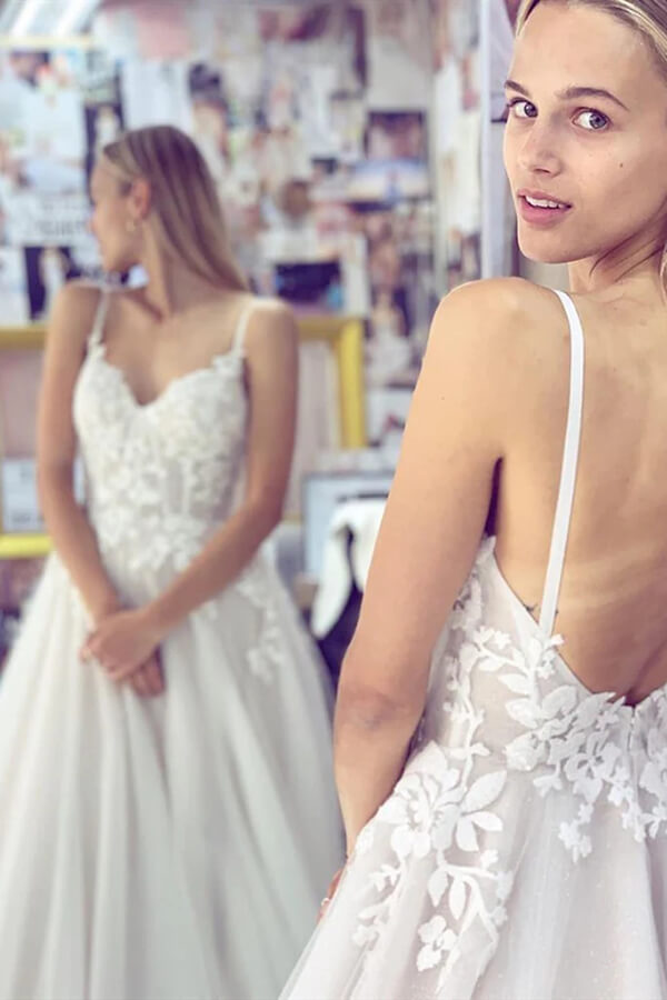 Baoleely White A-line Sweetheart Spaghetti Straps Backless Lace Wedding Dresses, MW753