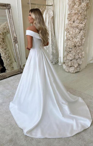Vestido de novia Baoleely blanco satinado, corte en A, escote en V y cola de barrido, MW695
