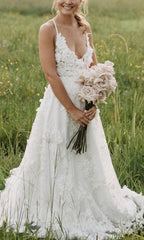 Baoleely White Tulle A-line V-neck Spaghetti Straps Wedding Dress With Appliques, MW690