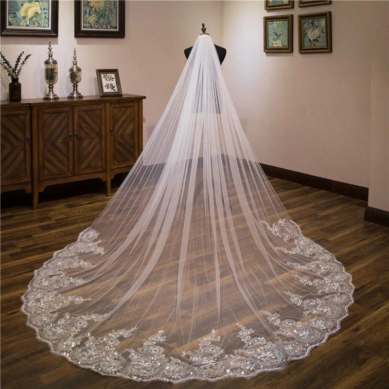 Voiles de mariée cathédrale blancs ivoire 3*3 mètres avec applications de dentelle, en vente en gros
