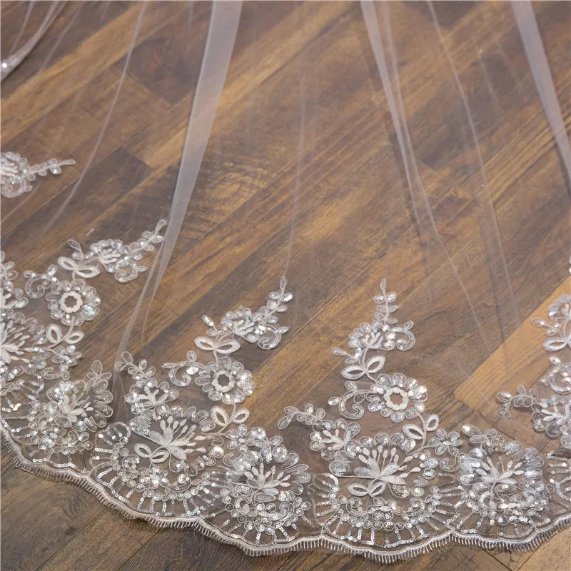 Voiles de mariée cathédrale blancs ivoire 3*3 mètres avec applications de dentelle, en vente en gros