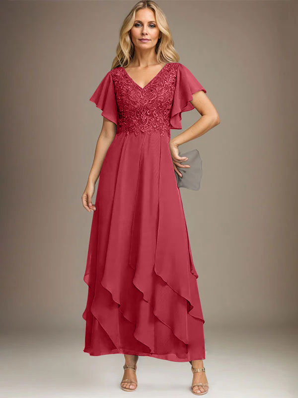 Vestido de novia de corte línea A, escote en V, largo hasta el tobillo, de gasa de encaje con volantes en cascada. 